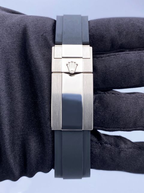 Rolex Daytona 116519 LN Image 6